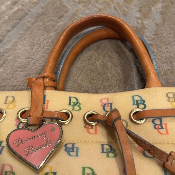 Vintage made in USA Dooney and Bourke “IT” hand bag in GUC no shoulder strap - Picture 2 of 13
